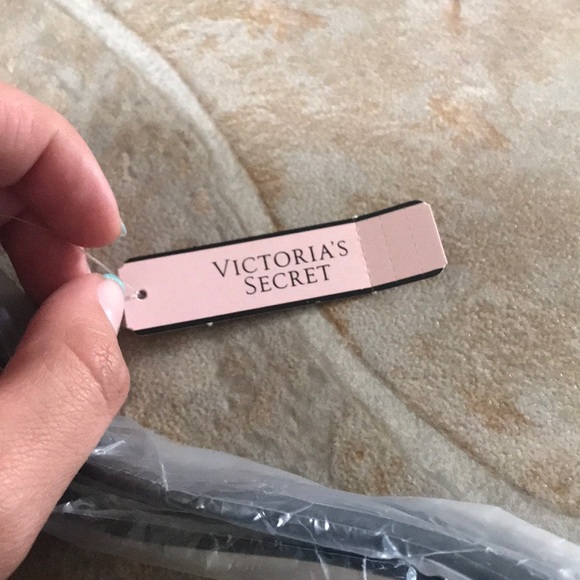 Victoria’s Secret tote - Picture 3 of 5